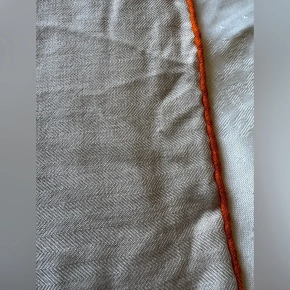 Hermes cream scarf - Picture 11 of 16